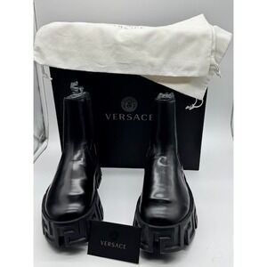 Versace‎ Greca Size 41 Black Leather Ankle Length Boots